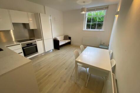 Kitchen/living