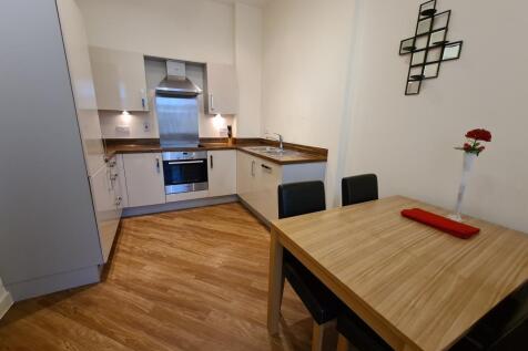 Dining/Kitchen