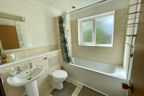 Main bathroom