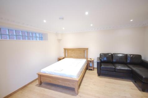 Reception/Bedroom
