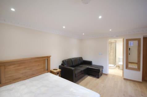 Reception/Bedroom