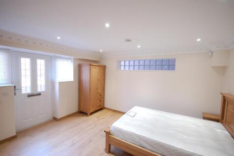 Reception/Bedroom