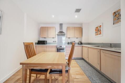 Kitchen/Dining Area