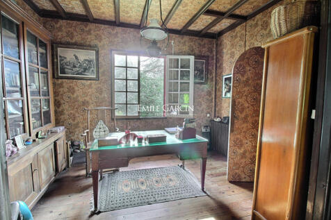 Property Image 4