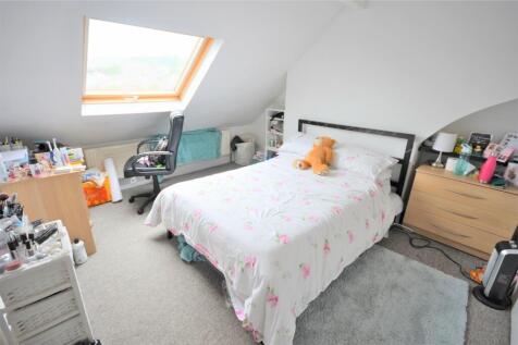 Attic room 3