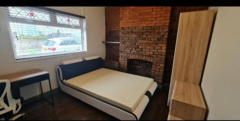 48 Baglan Bedroom 1 