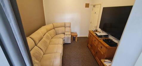 31 Sebastopol Living