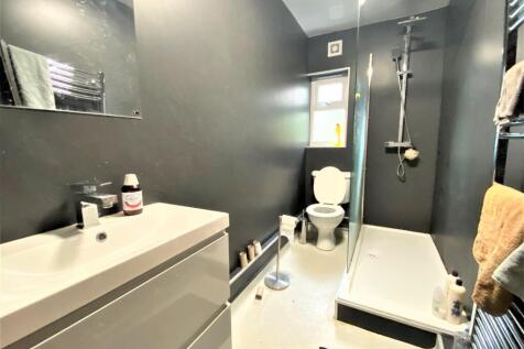 GF Bathroom