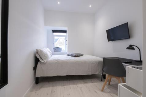 HR-Bedroom-04-001