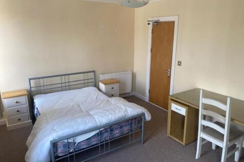 Bed 4 Pic 1