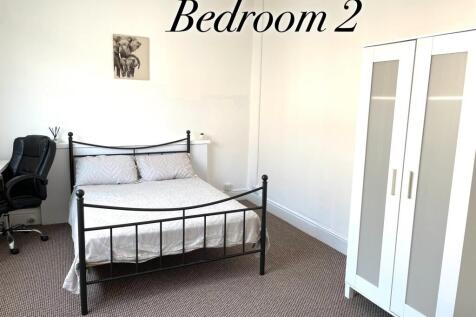 Room 2 (3)