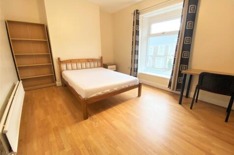 Bedroom 4 (1)