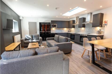 living area 1