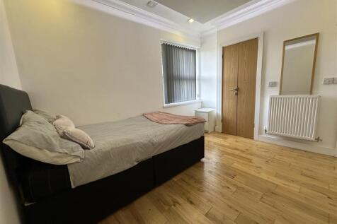 Flat 5 - Bedroom 1.JPEG