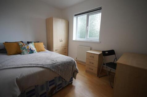 CUc98mcXMkSiz8eWy9tewg 2.jpg