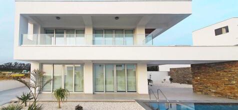 Villa artist...