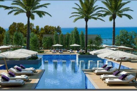 Pool and Sea View