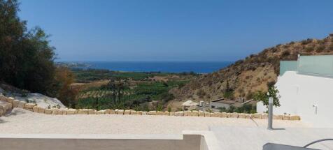 Vanishing edge pool