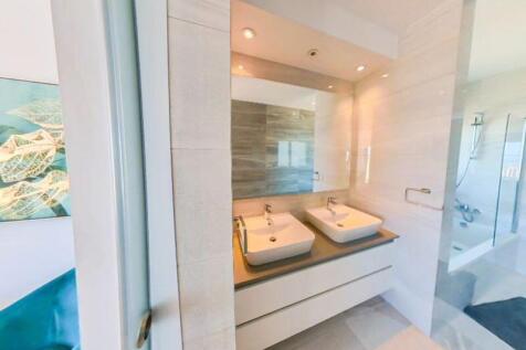 En-suite - Example