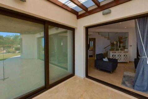 Veranda / Lounge  -