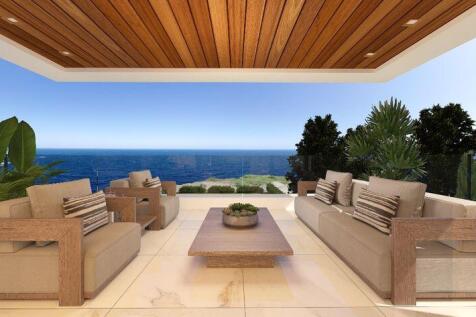 Covered Veranda...