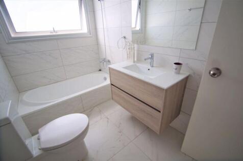 Family Bathroom...