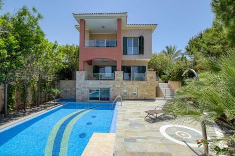 Rear of Villa
