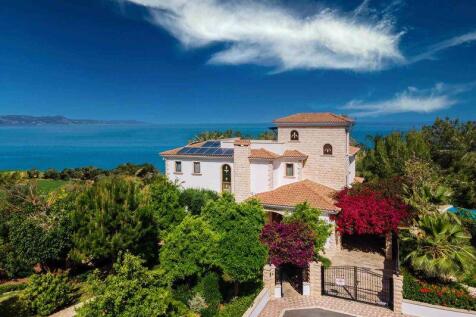 Luxury Villa with