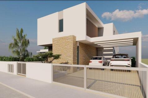 Front of Villa -...