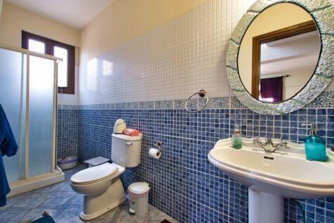 Guest Shower Room