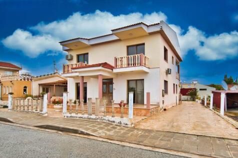 Front of the Villa