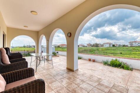 Rear Veranda