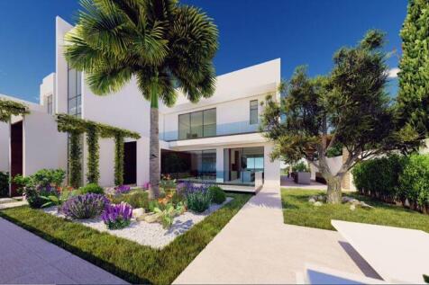 Front of Villa -...