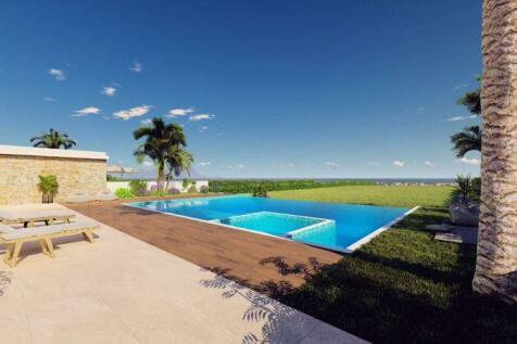 Pool and Sea View