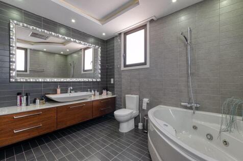Master Bedroom...