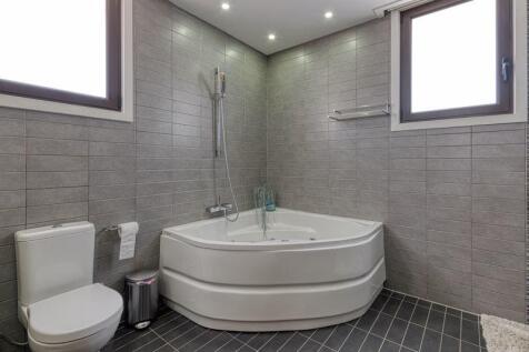 Master Bedroom...