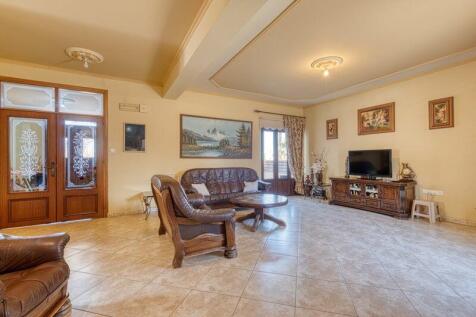 Informal Lounge