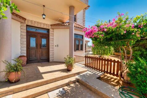 Front Garden with
