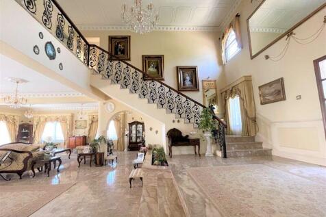 Entrance steps