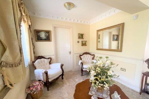 Guest bathroom...