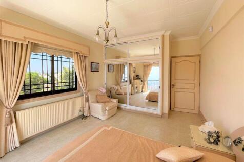 1st Floor Bedroom 2