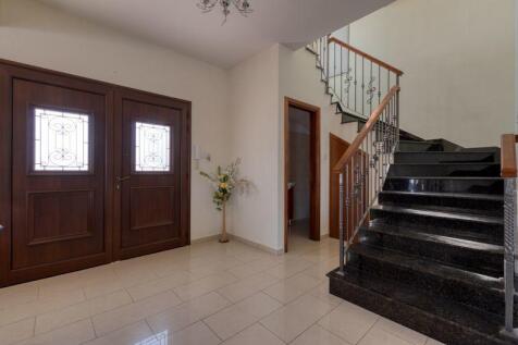 Entrance Staircase