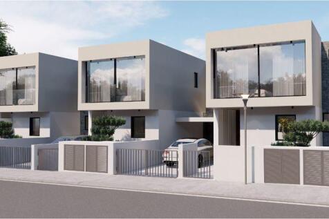 Front of Villas 1,