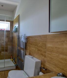 Bedroom 1 Ensuite