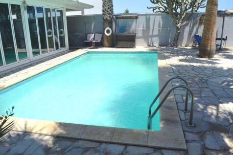 Private Pool