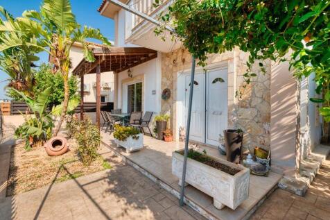 Front Veranda with