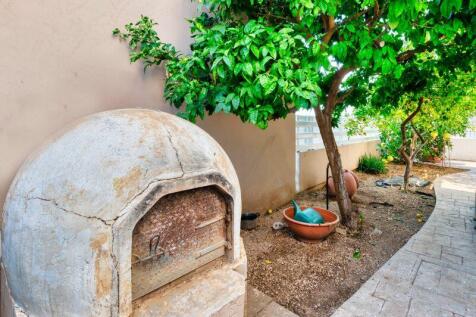 Side Garden