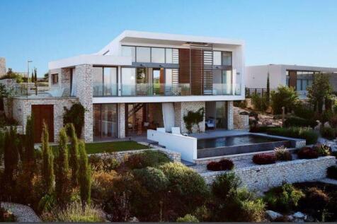 Villa and Pool Area
