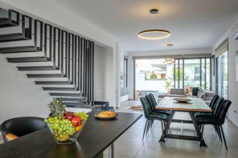 Open Plan Example