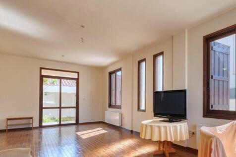 Formal Lounge